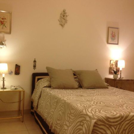 Domus Felix Bed & Breakfast Sorrento Bagian luar foto