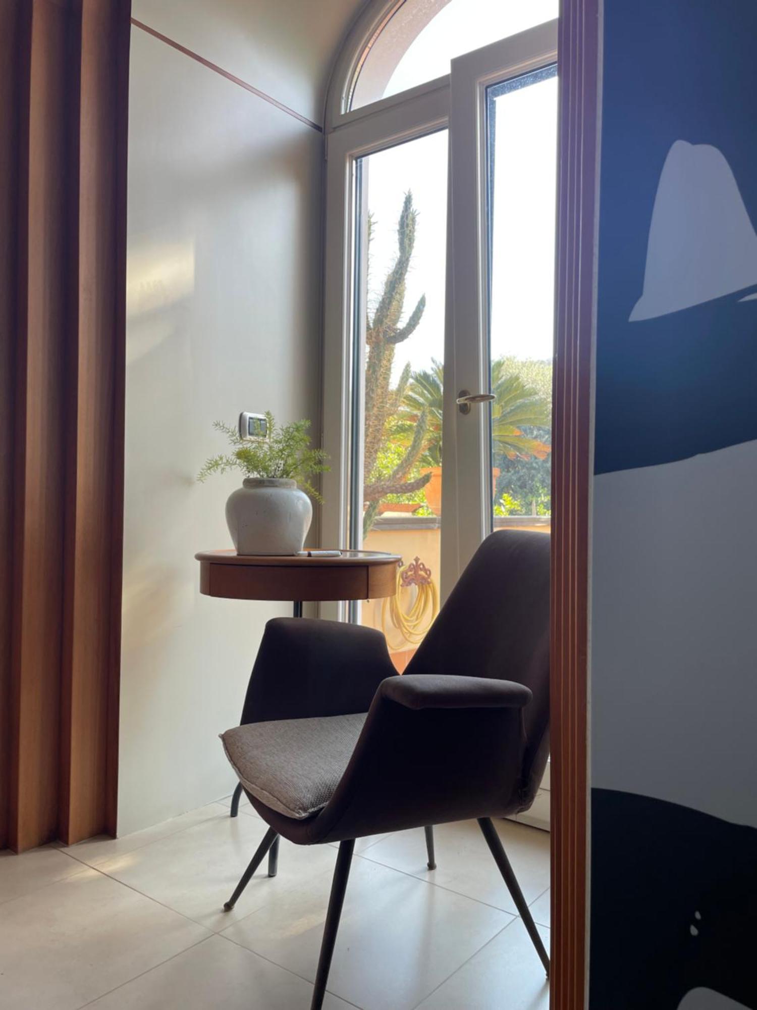 Domus Felix Bed & Breakfast Sorrento Bagian luar foto