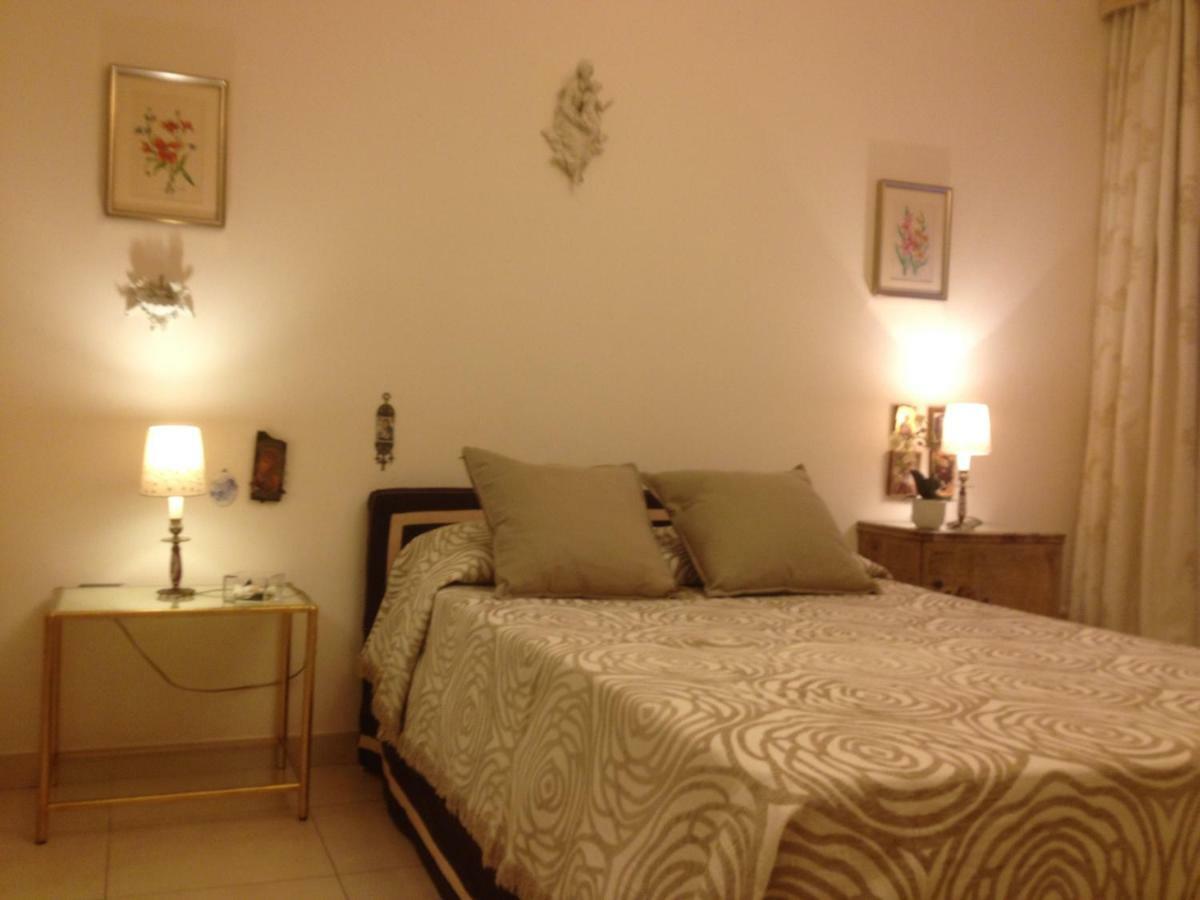 Domus Felix Bed & Breakfast Sorrento Bagian luar foto
